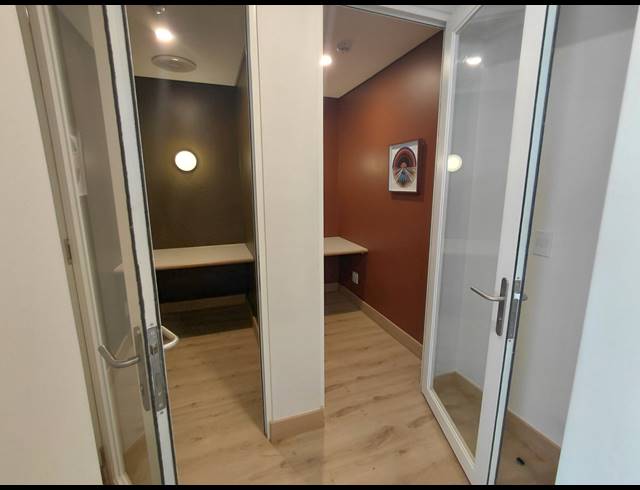 110M² OFFICE TO LET IN HALFWAY HOUSE